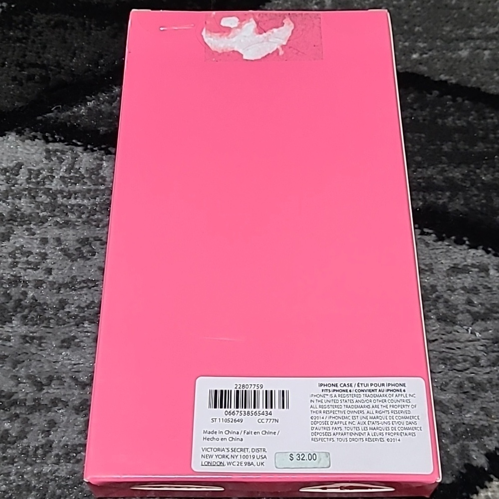 VICTORIA SECRET GOLD LOGO IPHONE 6 CASE - Picture 5 of 8